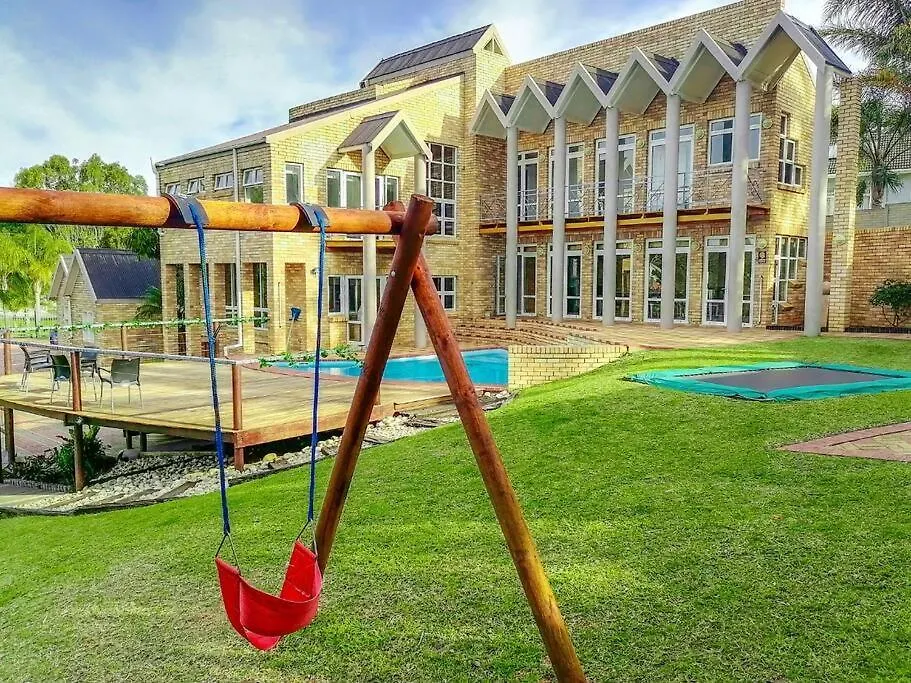 Palm Valley Inn - Port Elizabeth Villa